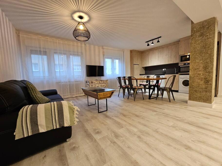 1A108 Amplio Y Moderno Apartamento Gijon Exterior photo
